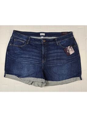 Ava & Viv High Rise Midi Shorts  24W